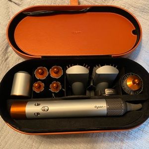 Dyson airwrap complete styler + travel bag